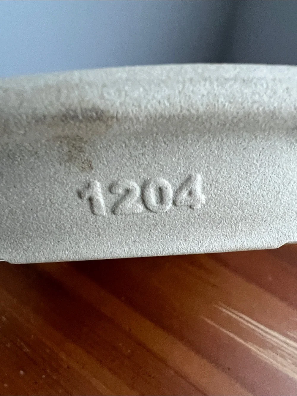 Pampered Chef 9 Inch Personal Pizza Stone Stoneware Light Taupe